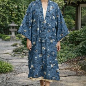 Vintage 1980s Japanese Yukata Robe Blue Tea House Print Lined Kimono Made Japan